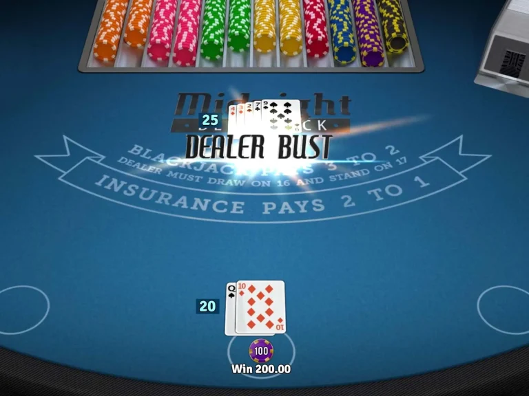 Scoring a win in Midnight Blackjack